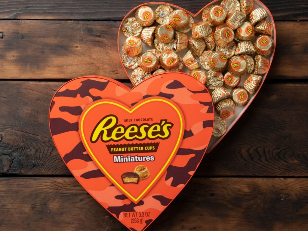 reese's miniature heart candy