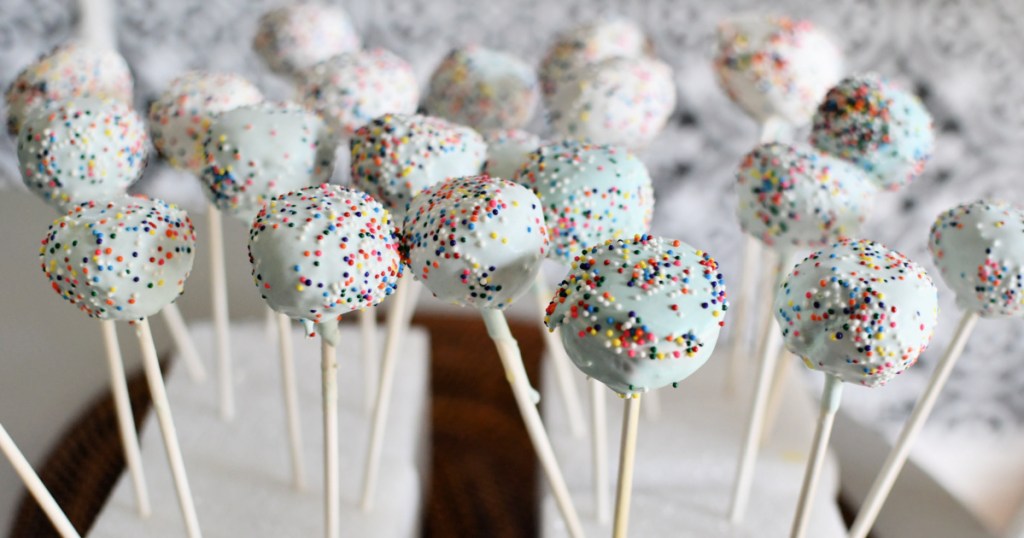 finished cake pops