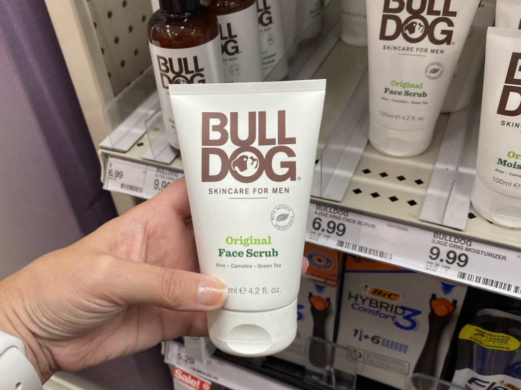 hand holding bulldog face scrub