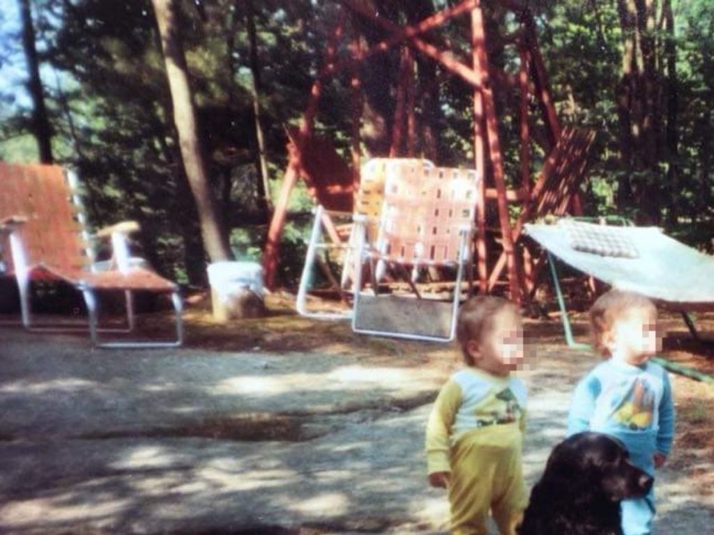 retro picture of orange lawn chairs