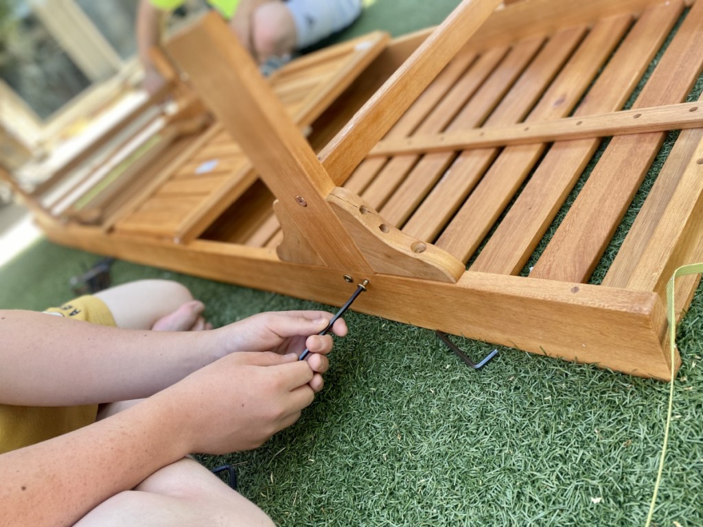 putting together wood lounge chairs from HomeThreads 