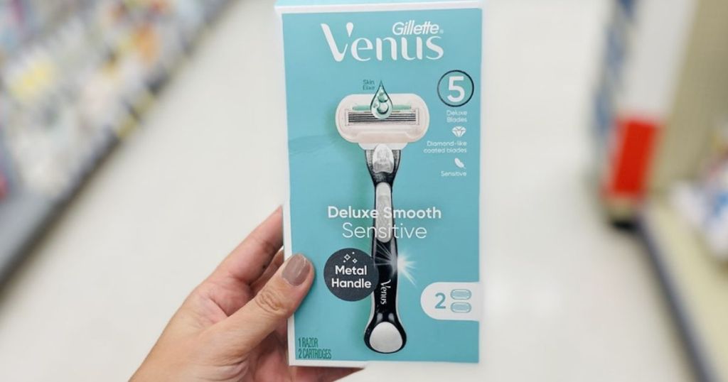 hand holding Venus Razor