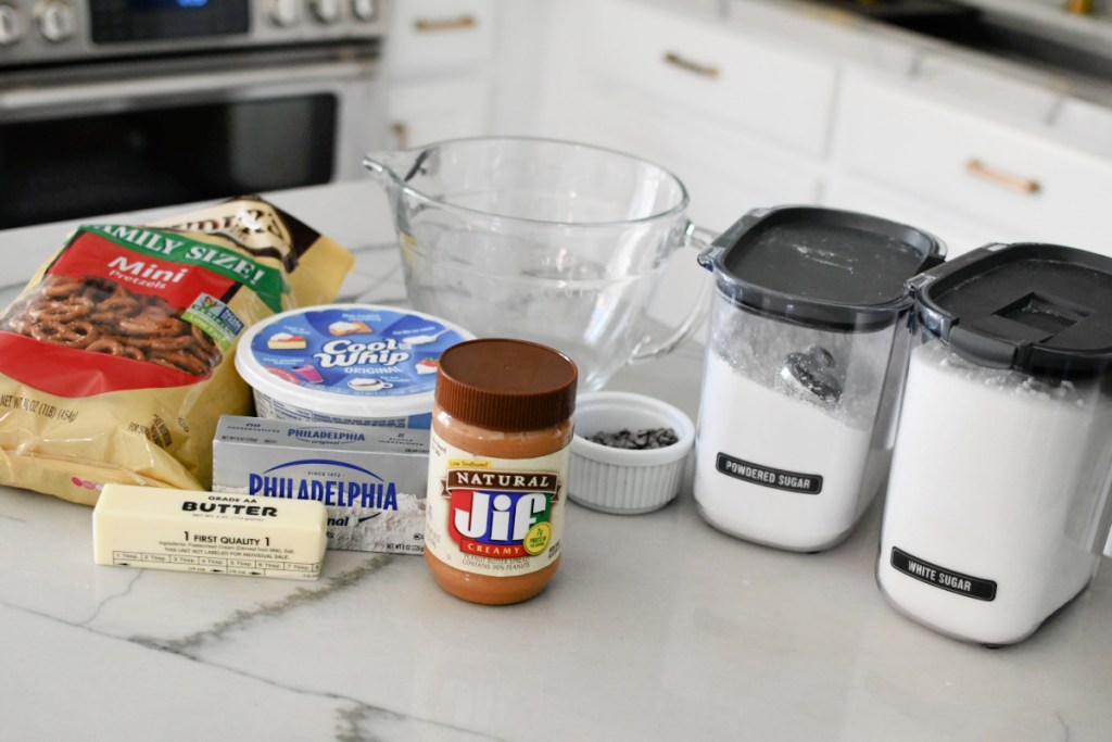 ingredients to prepare pie