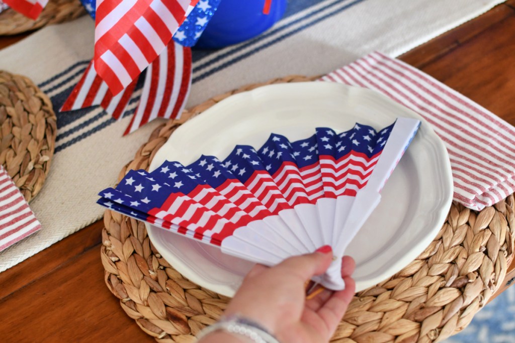 placing dollar tree fans on a plate