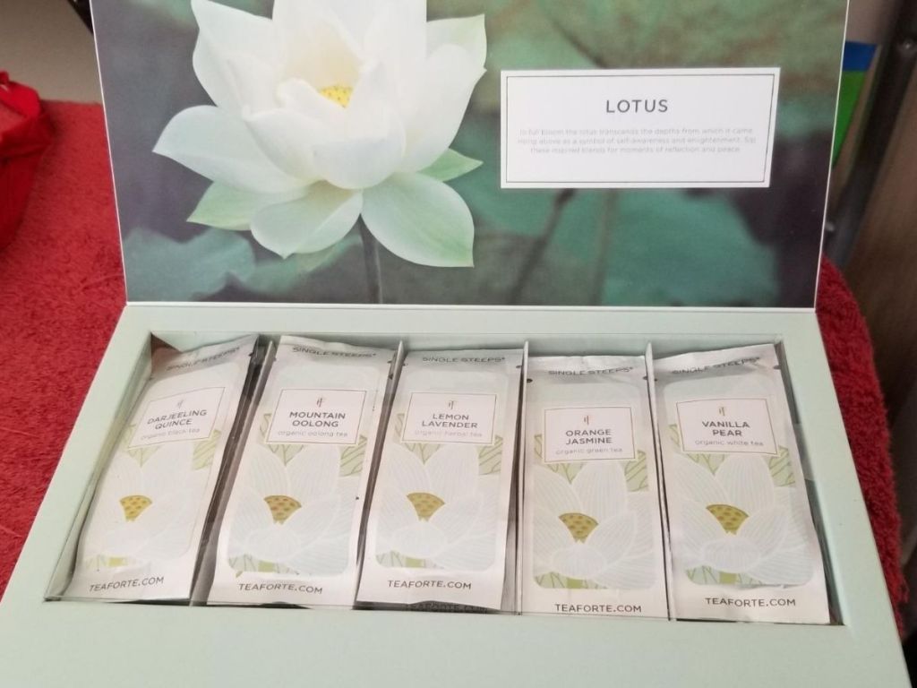 Lotus tea sampler box
