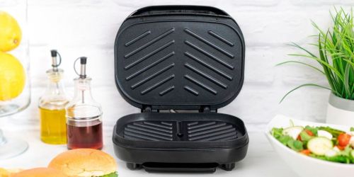 Bella Electric Grill Only $12.99 on BestBuy.com (Regularly $18) | Use for Burgers, Veggies, Chicken & More!