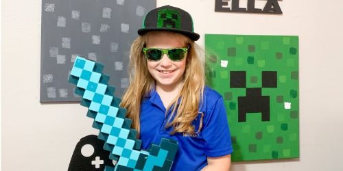 This Reader Transformed Her Kids Bedroom Into a Magical Minecraft Land & Spent Very Little Cash Doing It!