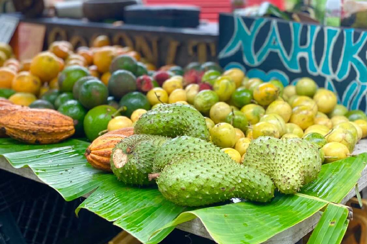 deals on tropical fruits for sale on hawaii vacation 