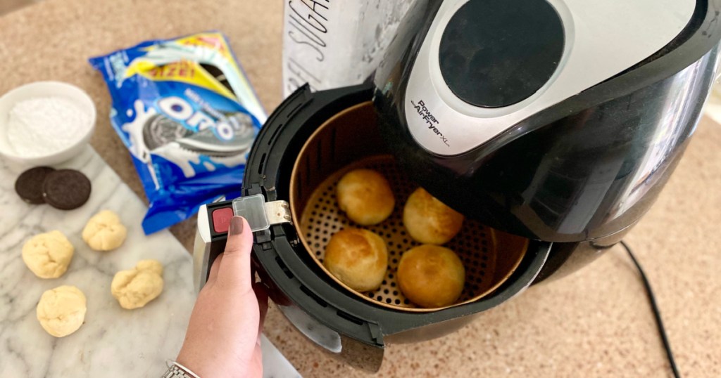 taking fried oreos out of air air fryer