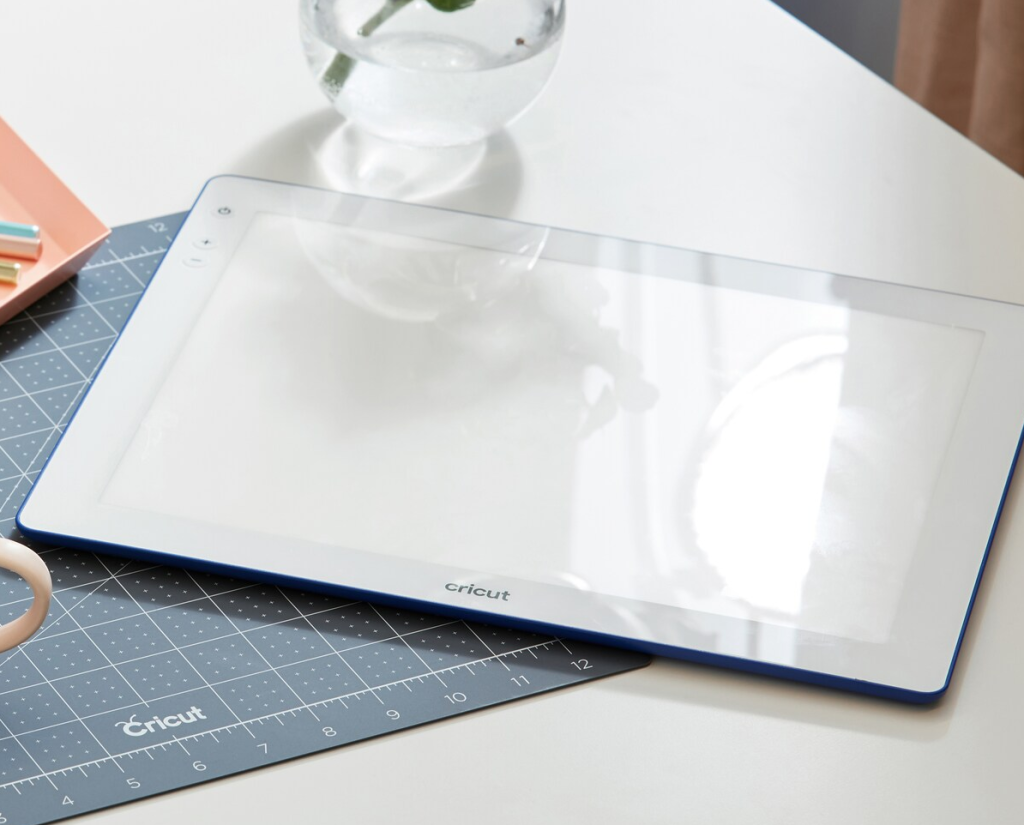 Cricut BrightPad Go lightpad