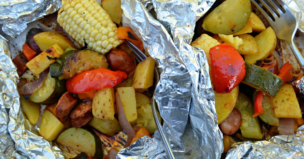 foil packet meals filled with veggies 