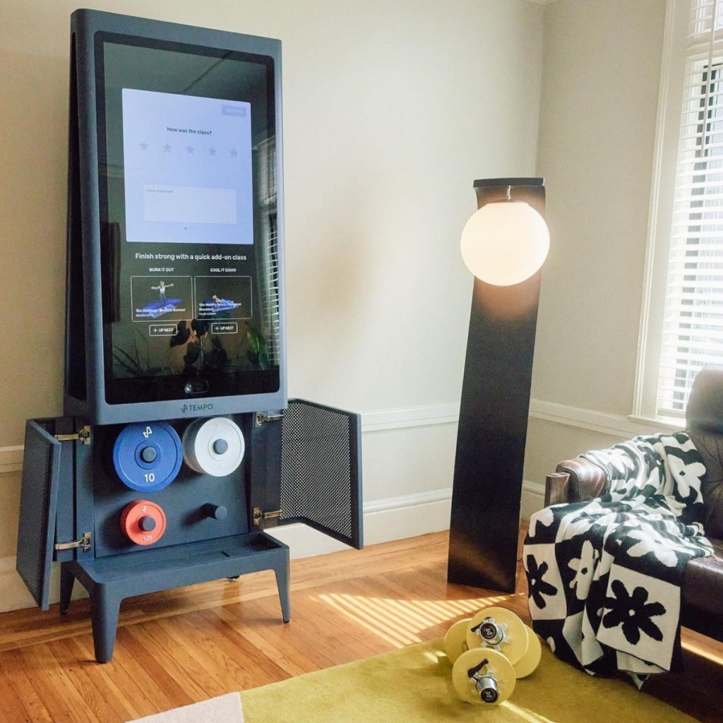 tempo studio fitness mirror in living room