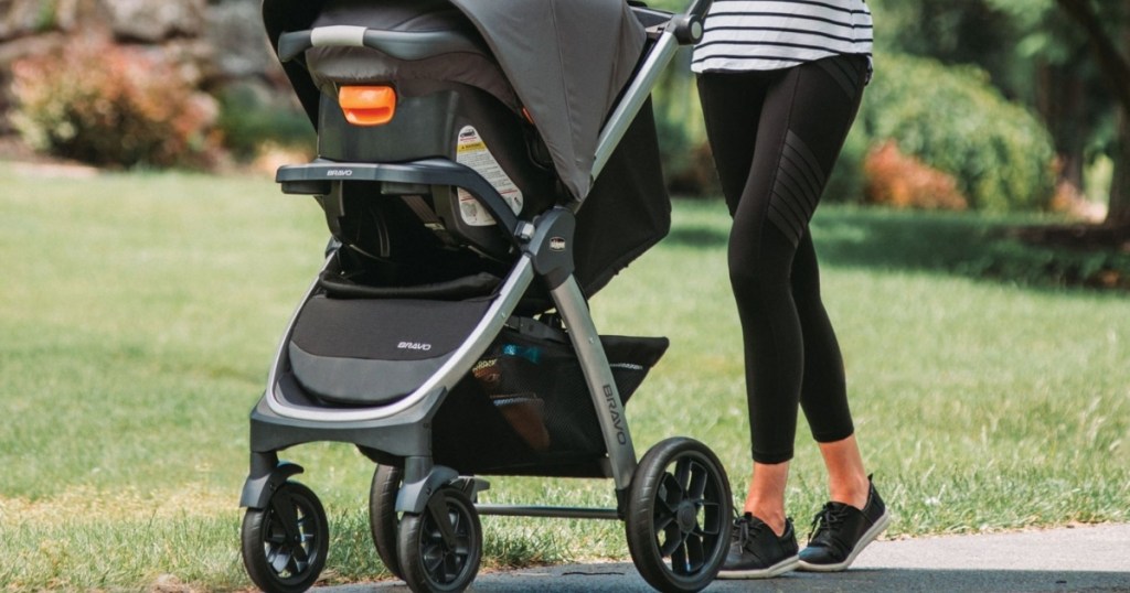 Chicco Bravo Trio Travel System in Camden