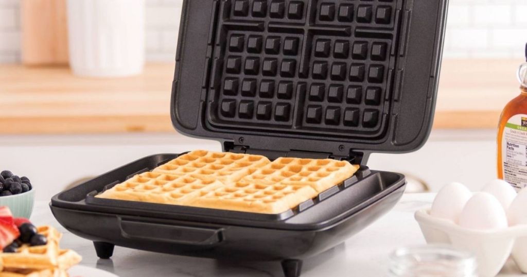 Dash Dripless Waffle maker