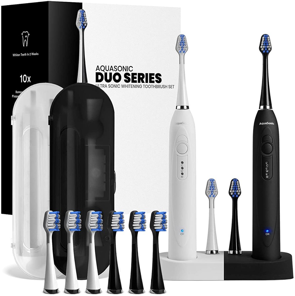 toothbrush bundle with brush heads and cases