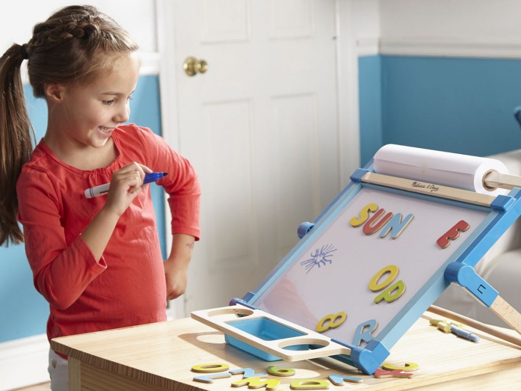 Melissa & Doug Double-Sided Magnetic Tabletop Art Easel
