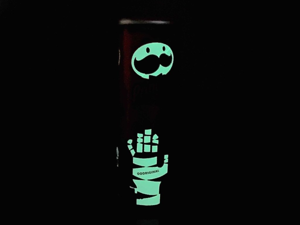 glowing Pringles can