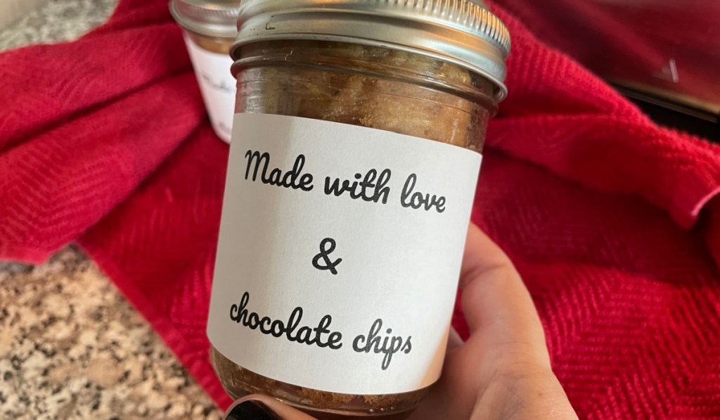 bread in a jar gift with label