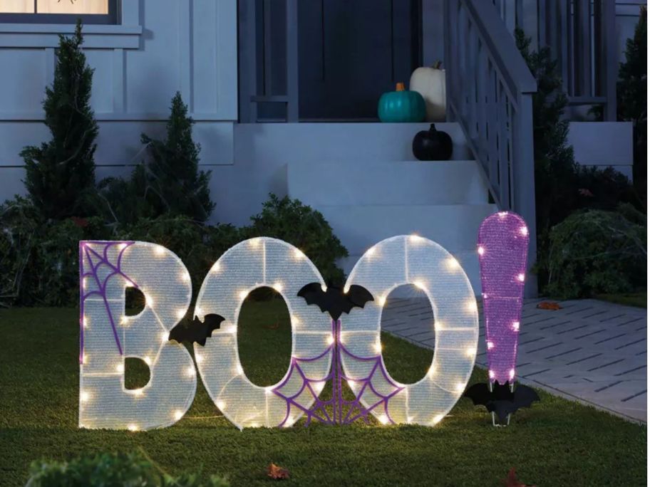 BOO light in yard