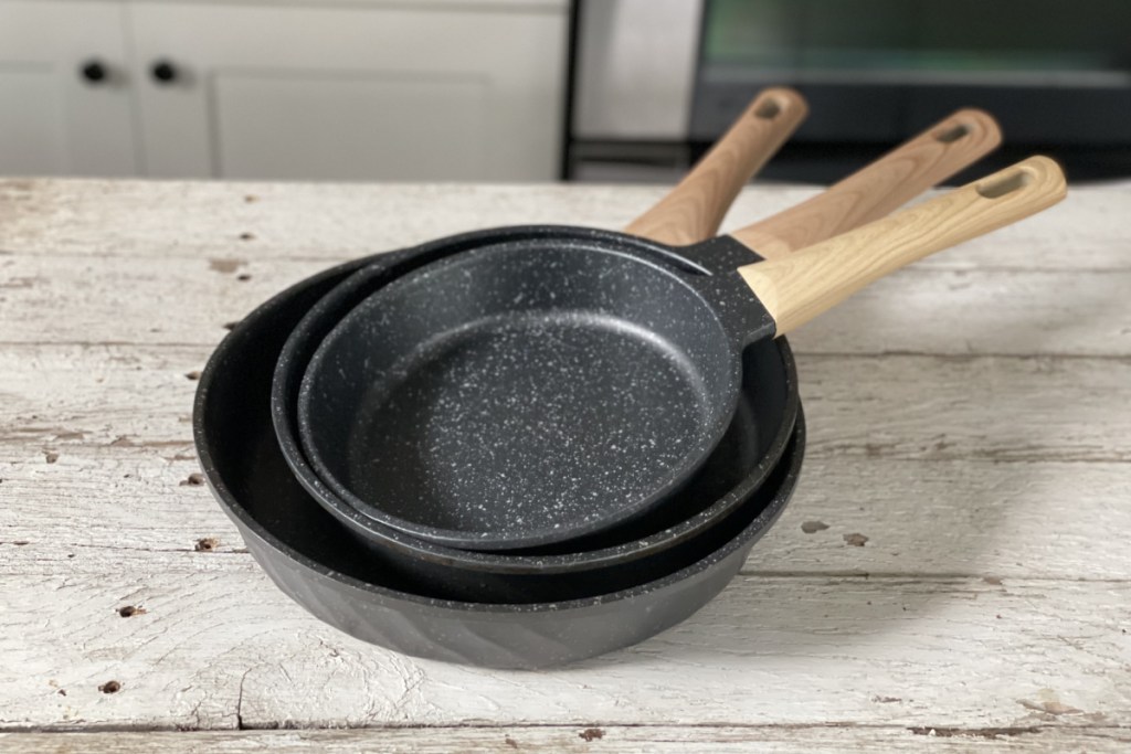 3 YIIFEEO Nonstick Frying Pan Set on top of eachother