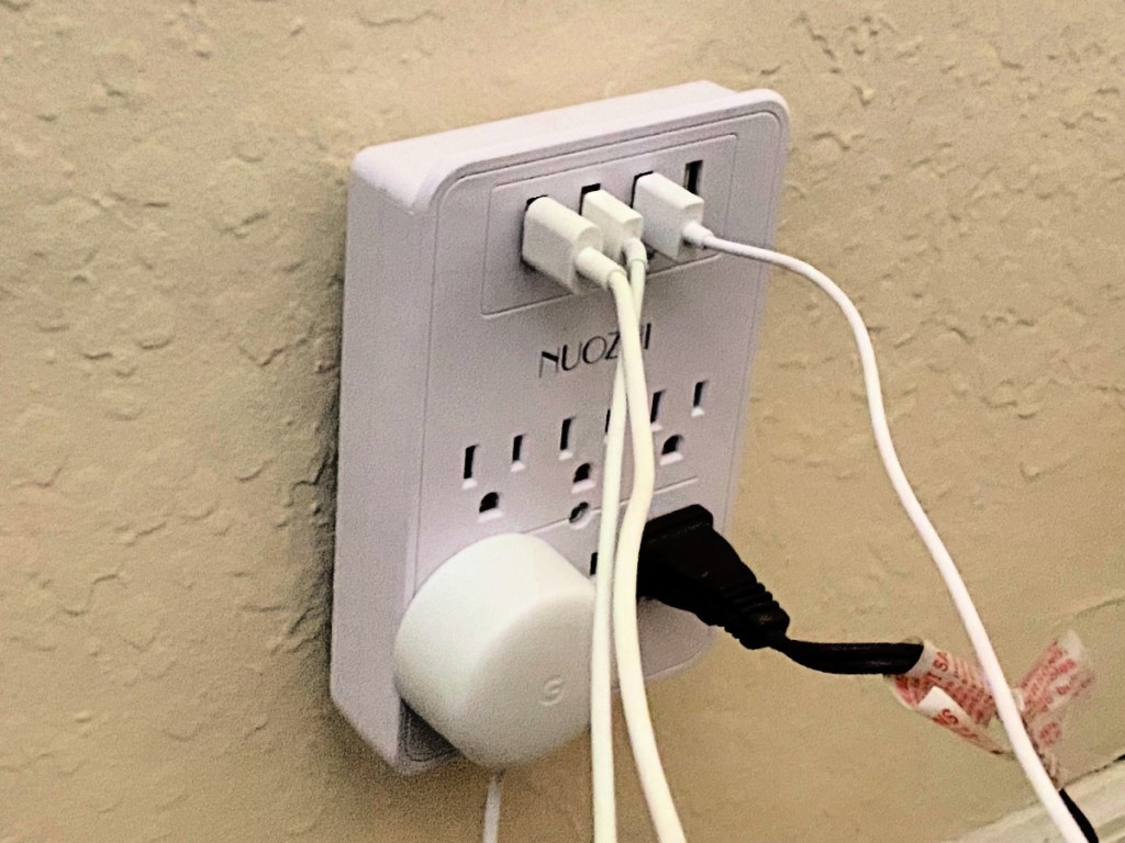 6-Outlet Surge Protector w/ 4 USB Ports
