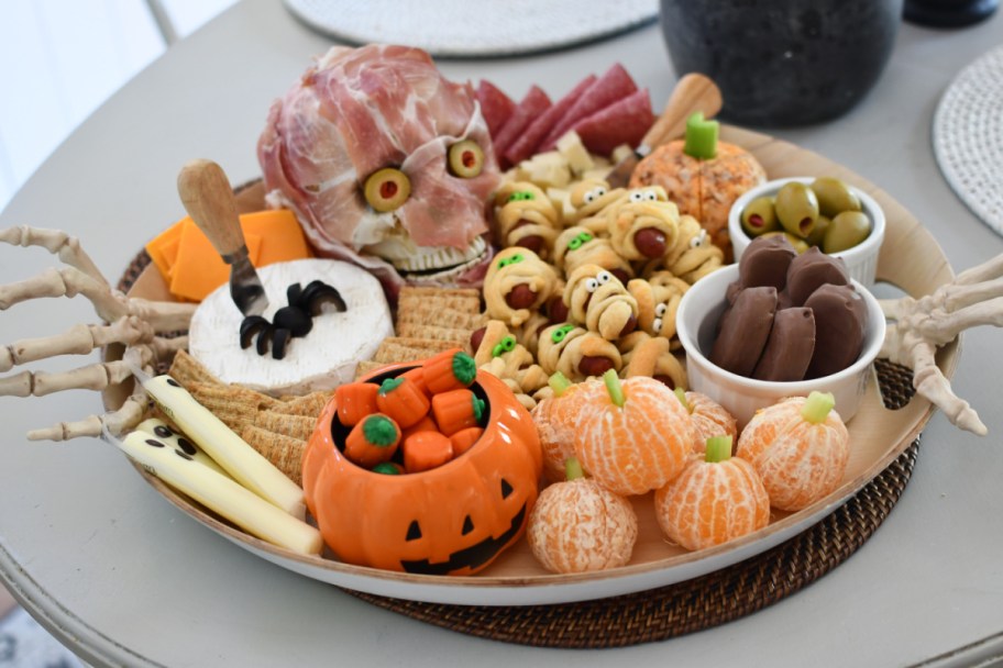 Halloween Charcuterie Board ideas