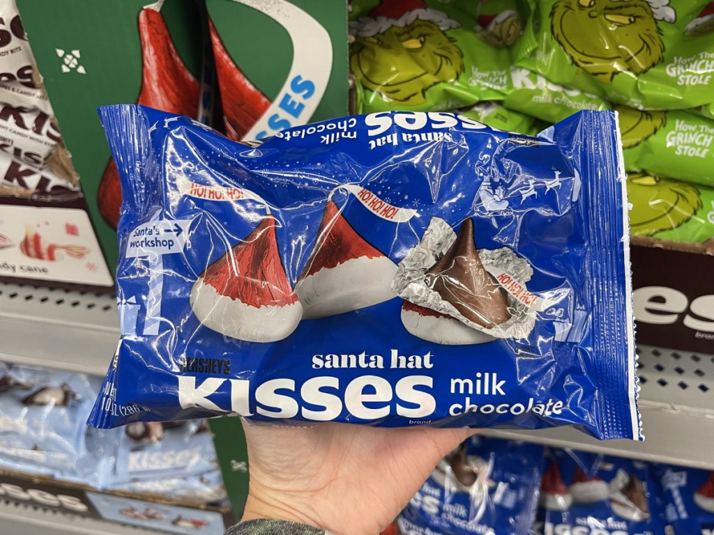 Hersey's Holiday Kisses Santa Hat Milk Chocolate Candy 9.5 oz Bag