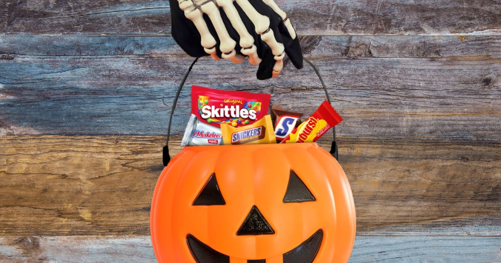 Snickers, Skittles, Starburst, & 3 Musketeers Mixed Variety 260-Count Bag