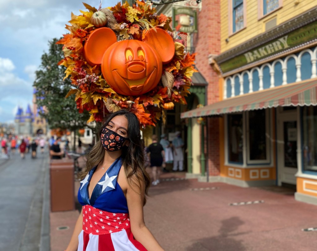 magic kingdom disney halloween decorations