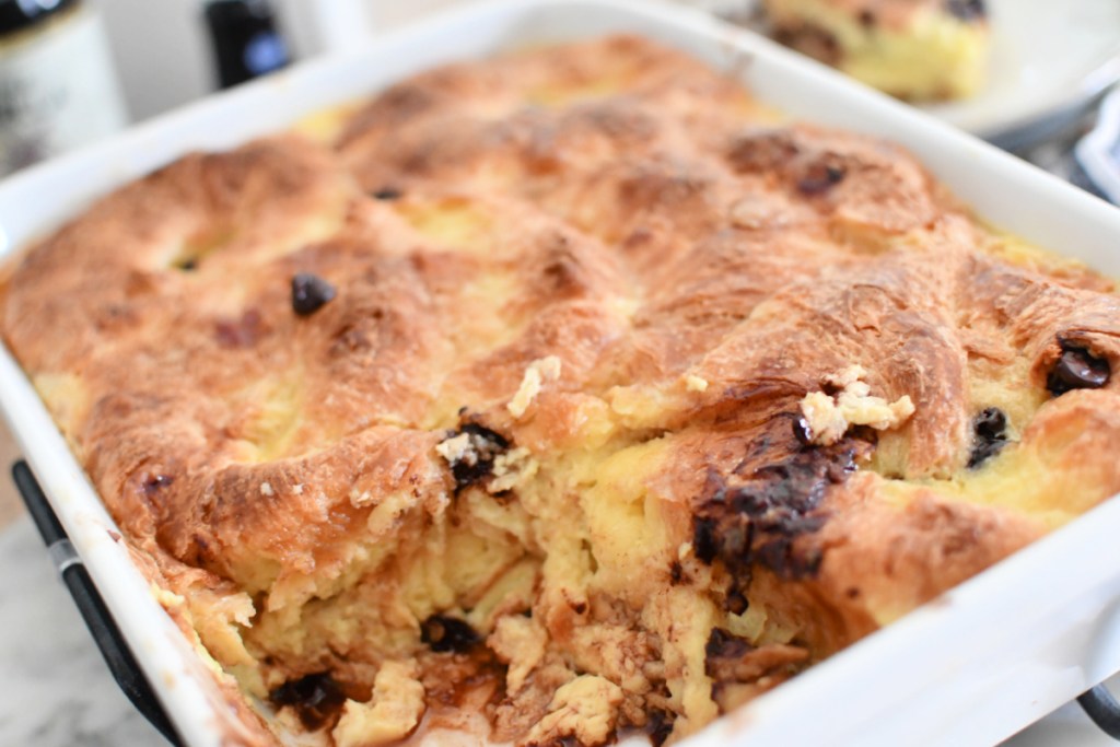 pan with bread pudding