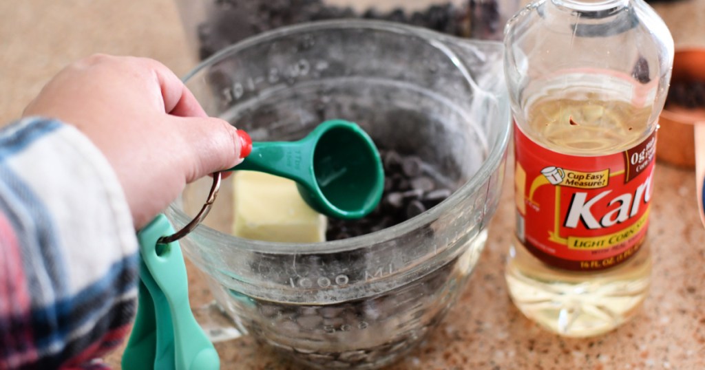 3 ingredient chocolate glaze