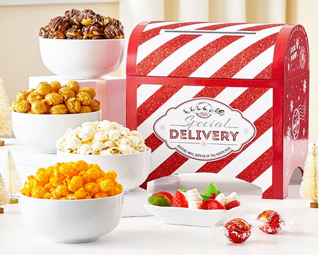 north pole popcorn gift set