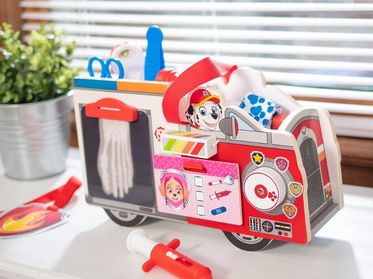 Melissa & Doug PAW Patrol Marshall's Wooden Rescue EMT Caddy