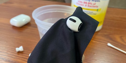 Wondering How to Clean AirPods? Here are Step by Step Instructions!