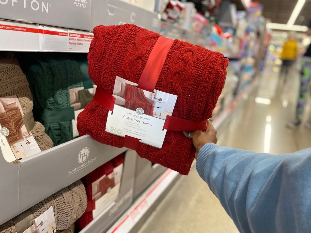ALDI Cable Knit Throw