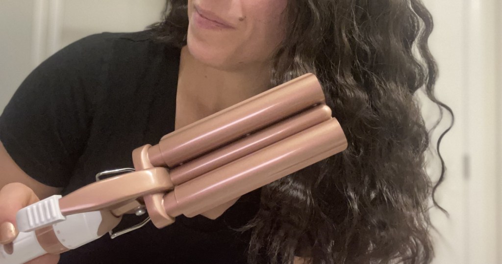 woman using Conair Ceramic Waver