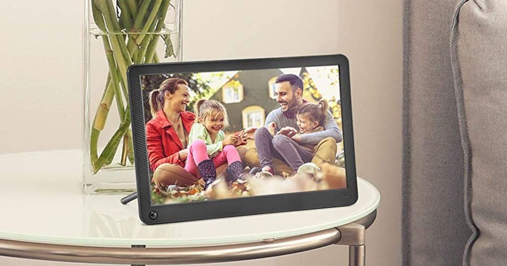 digital photo frame on round table