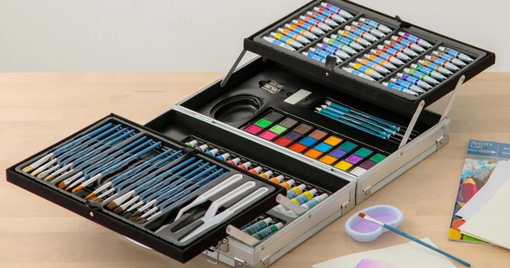 Artist's Loft Necessities 126-Piece Painting Art Set