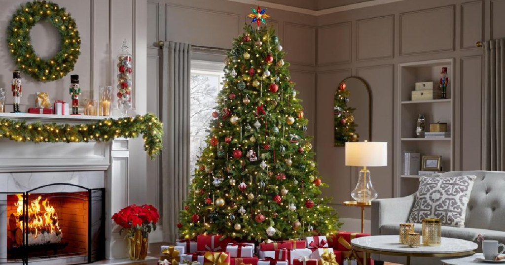 Christmas tree with gifts