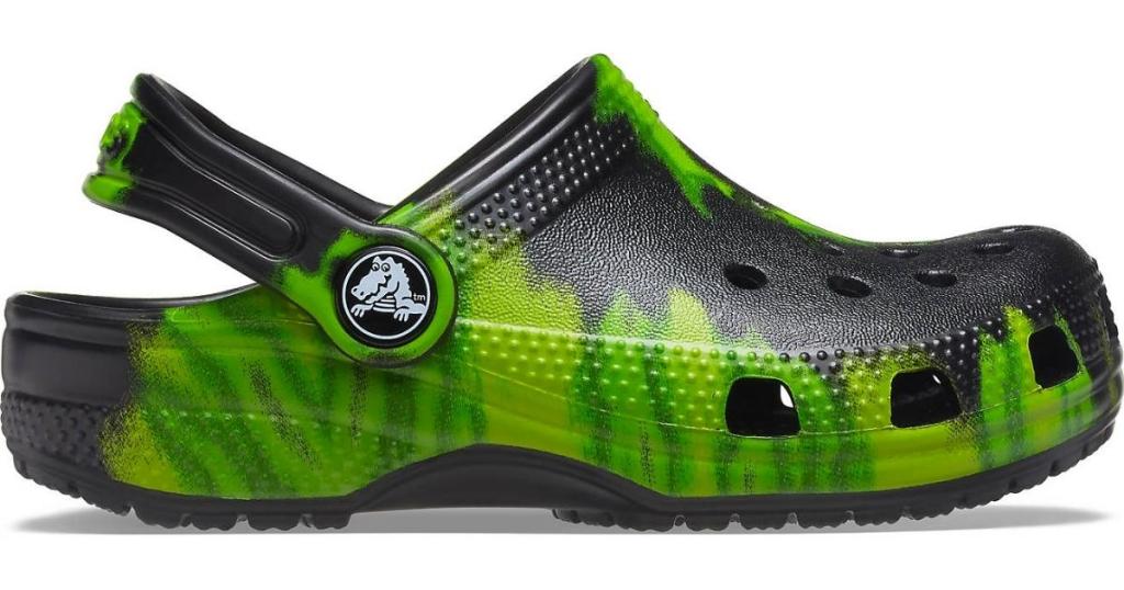 kids tie-dye graphic crocs