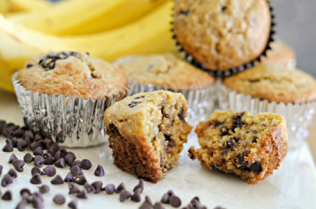 banana oat muffins