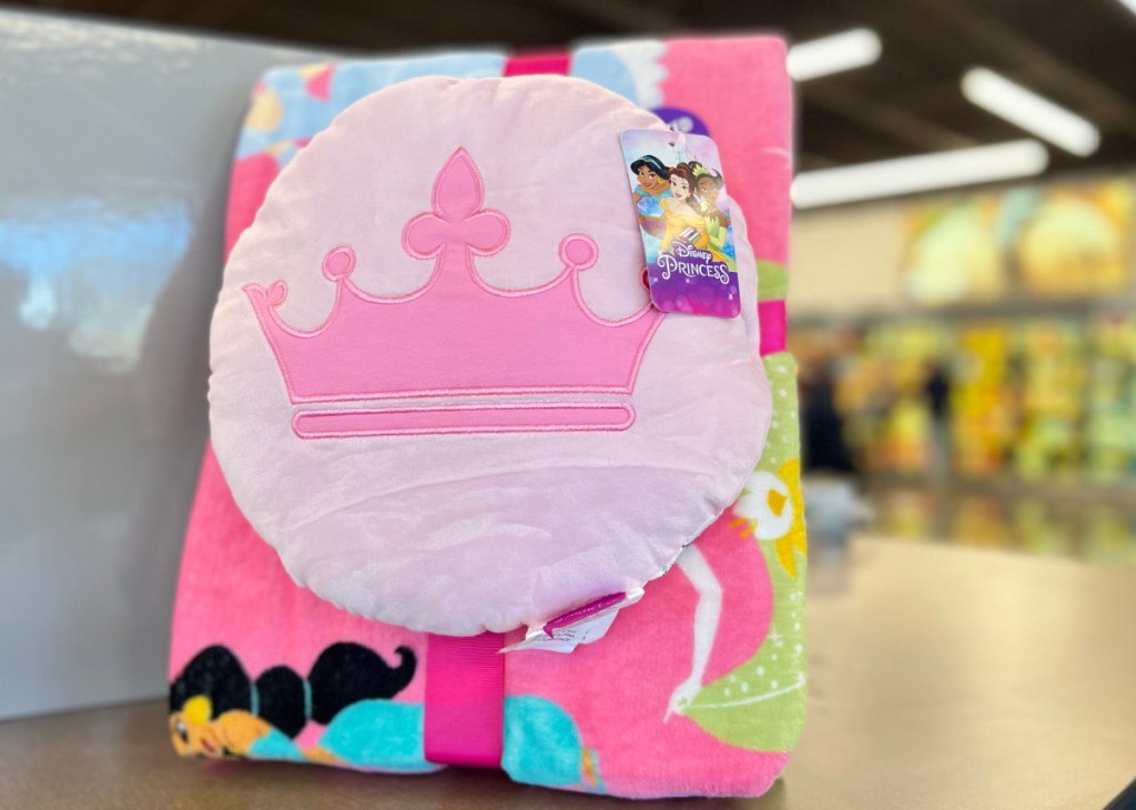 Diseny princess themed character pillow and blanket set
