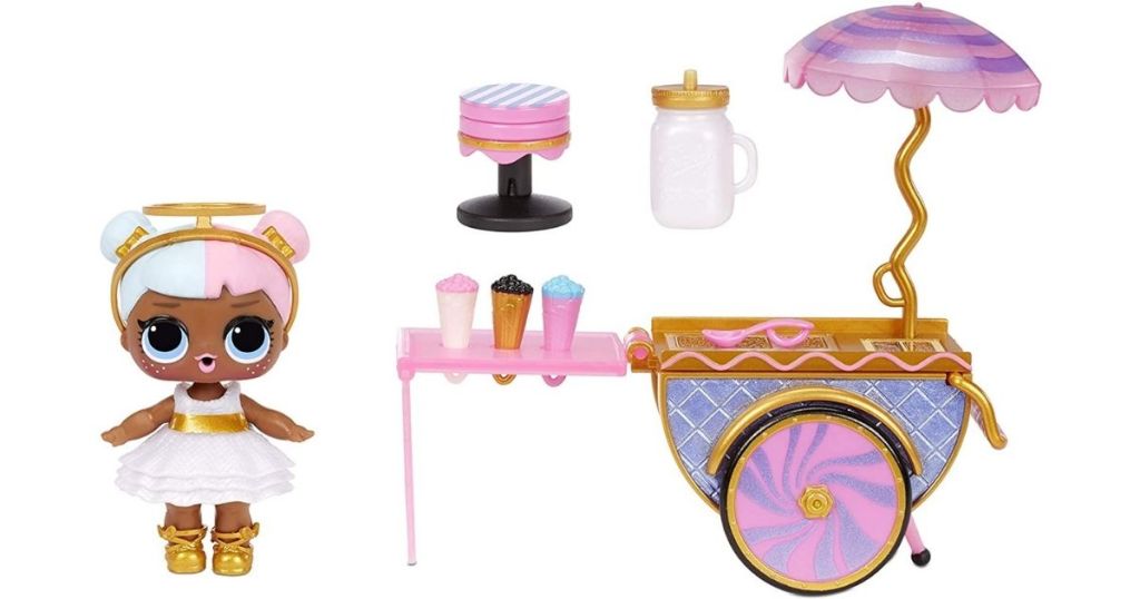 LOL Surprise Furniture Sweet Boardwalk with Sugar Doll and 10+ Surprises