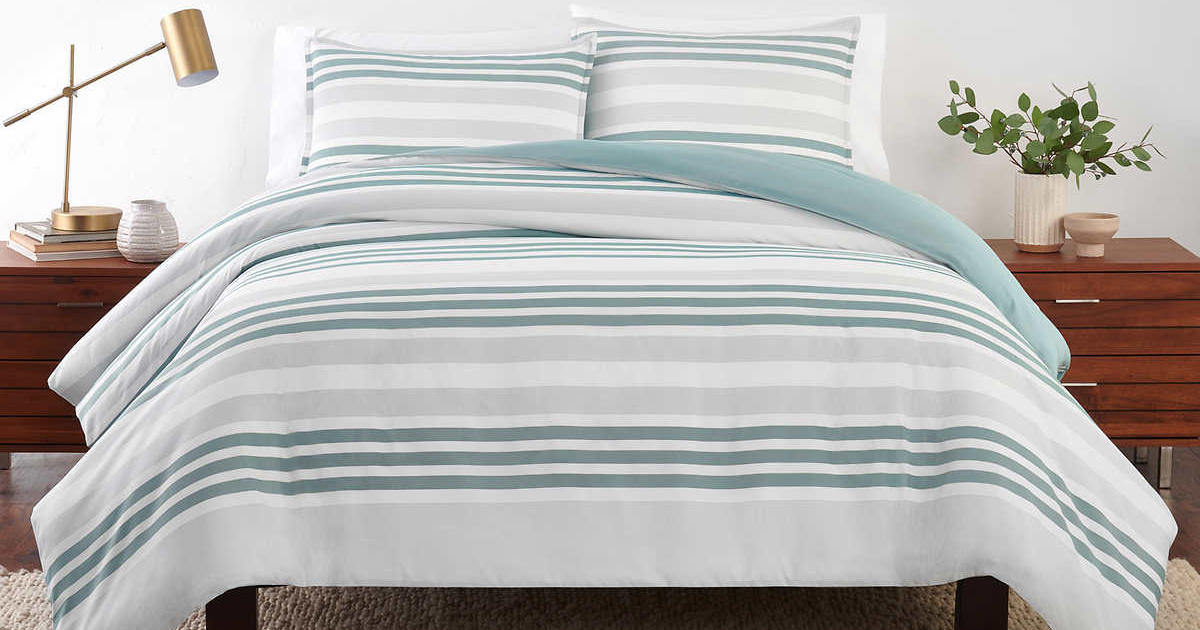 Thomasville Relaxed Comforter Set in Seamist Stripe