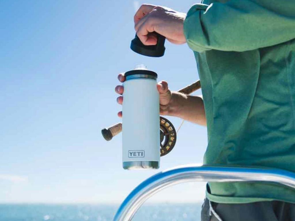 YETI Rambler 26oz Bottle w/ Chug Cap