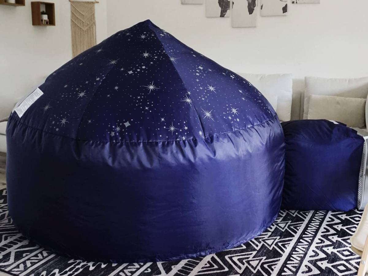star tent in the living room