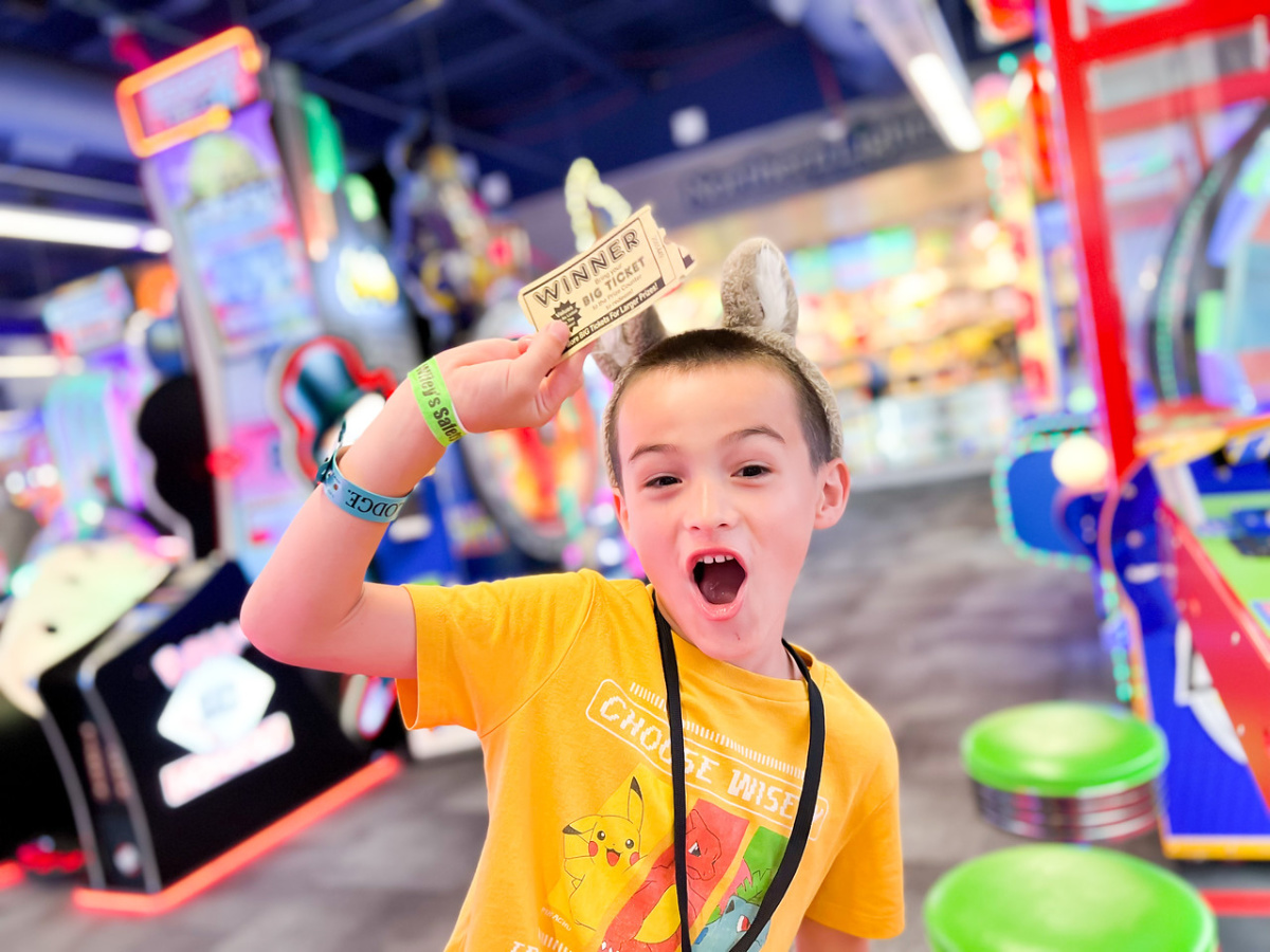 kid at great wolf lodge