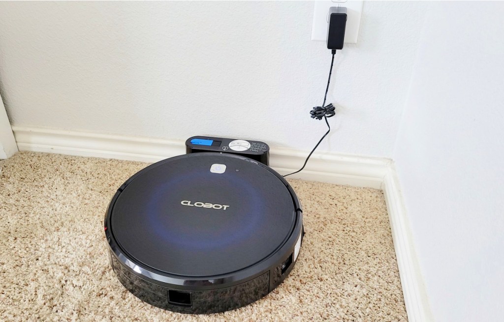 Clobot Robot Vacuum w/ Remote Control