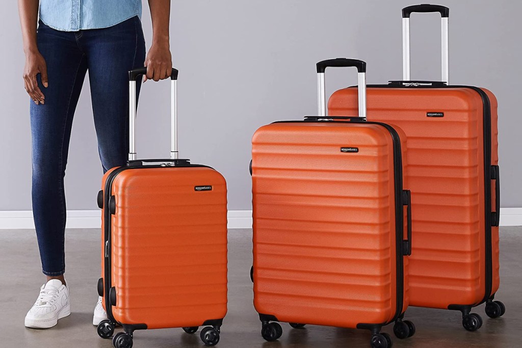 amazon basics three piece luggage set