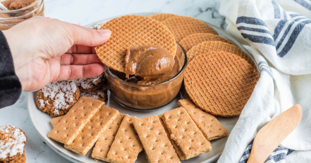 dipping cookie butter